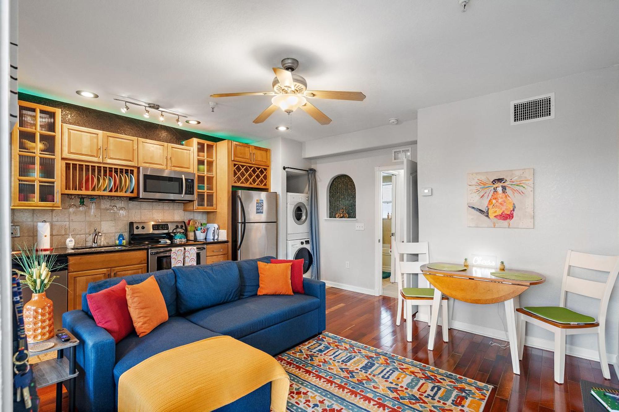 Itz A Vibe - 1 Bedroom Studio In The Heart Of Dtsp St. Petersburg Exteriér fotografie
