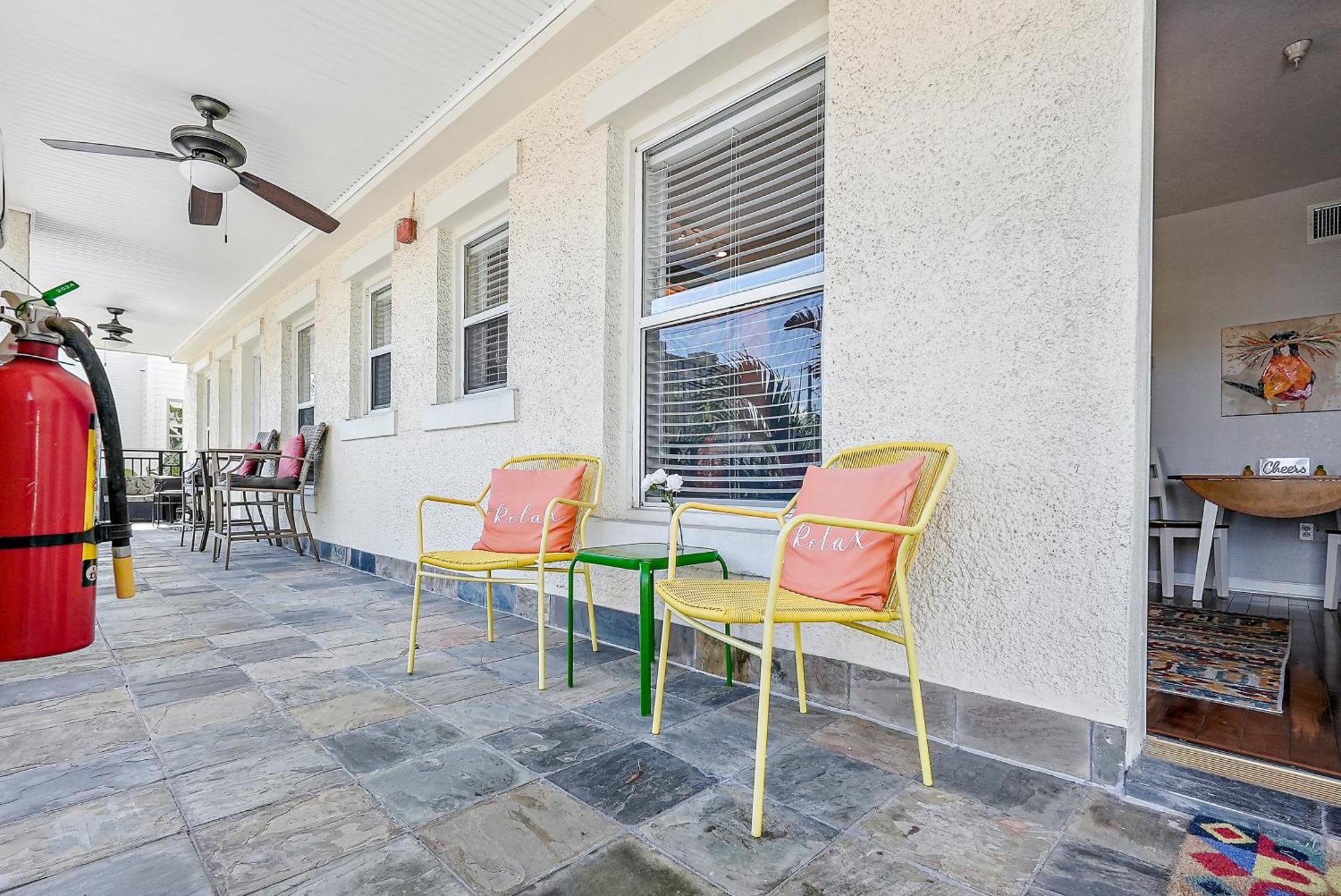 Itz A Vibe - 1 Bedroom Studio In The Heart Of Dtsp St. Petersburg Exteriér fotografie